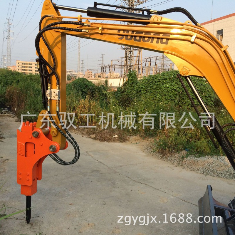 馭工廠家直銷市政工程挖微型挖掘機(jī)團(tuán)購價(jià)只要12.6萬