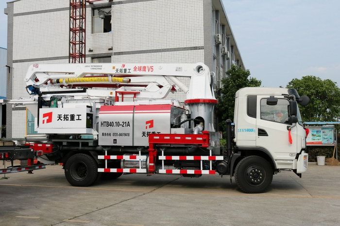 攪拌機(jī)天拓小型攪拌泵車         混凝土       泵車