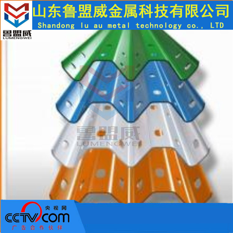 黑龍江廠家 熱銷三波波形護(hù)欄板 防撞設(shè)施 波形護(hù)欄