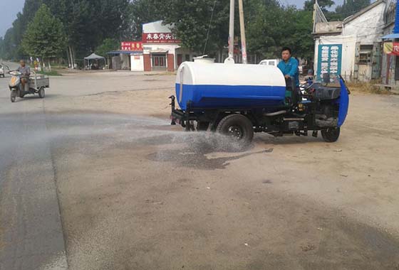 灑水車 灑水車廠家 三輪灑水車廠家 小型灑水車價(jià)格