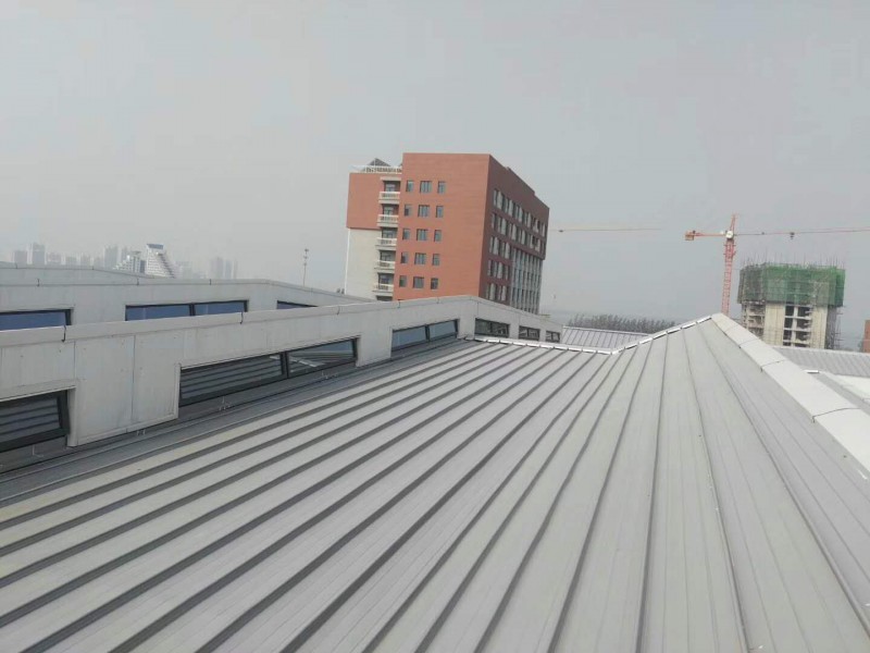 君誠鋁鎂錳板 冀州學(xué)院文體樓工程