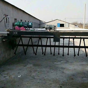 翻耙機(jī) 刮糞機(jī) 翻耙機(jī)