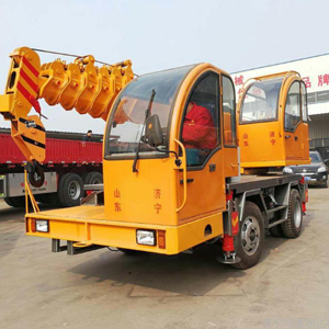 通達(dá)吊車 濟(jì)寧吊車4噸小吊車 小型吊車重磅來(lái)襲 汽車吊