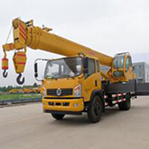 濟(jì)寧通達(dá) 東風(fēng)汽車(chē)吊16T  汽車(chē)吊 拐彎靈活