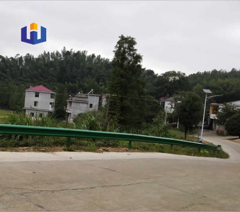 福建福州永泰縣公路護(hù)欄板 GR-A-4E波形護(hù)欄板生產(chǎn)安裝