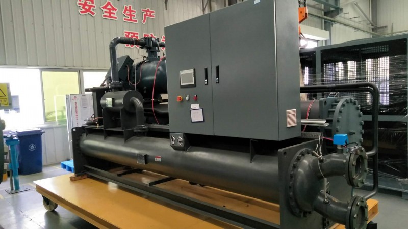 青島單機(jī)頭水冷螺桿式冷水機(jī) 超低溫冷水機(jī)廠家供應(yīng)