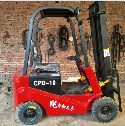 電動(dòng)叉車   質(zhì)量保證  廠家直銷  江德利機(jī)械專供產(chǎn)品