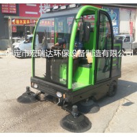 掃地車，掃地機(jī)，廠家直供，保定市宏瑞達(dá)環(huán)保設(shè)備制造有限公司