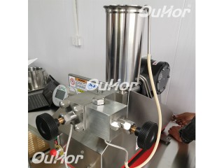 APV-2000-德國(guó)APV實(shí)驗(yàn)型高壓均質(zhì)機(jī)使用制藥行業(yè)