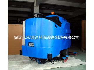 河北駕駛式洗地機(jī) 電動(dòng)洗地機(jī) 食堂擦地機(jī)