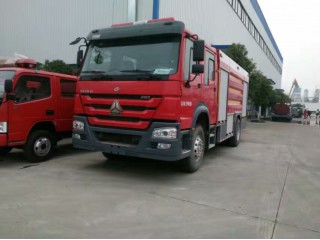 重汽豪沃豪華型水罐消防車 廠家直銷 高端消防車市場(chǎng)利器