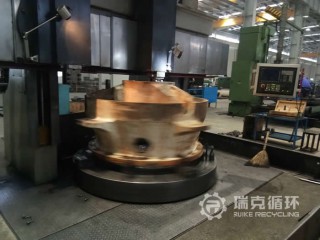 洛陽(yáng)某砂場(chǎng)GP300圓錐破碎機(jī)檢修