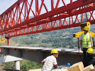 貴州貴陽架橋機(jī)廠家失靈時(shí)緊急應(yīng)對方法