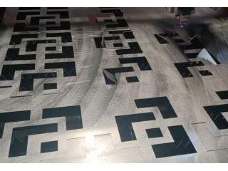 河北任丘空調(diào)罩護欄廠家，任丘鋁合金空調(diào)外機罩護欄廠家