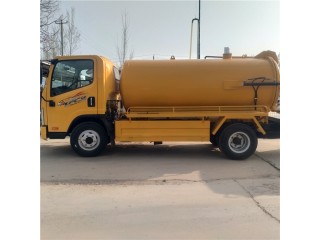 國(guó)六高低速環(huán)衛(wèi)5方吸污車(chē)小型抽污車(chē)廠(chǎng)家低價(jià)一臺(tái)價(jià)格多少錢(qián)