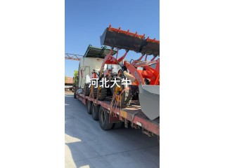 大牛農(nóng)牧機械，倉儲和物流用小型鏟車河北任丘生產(chǎn)廠家